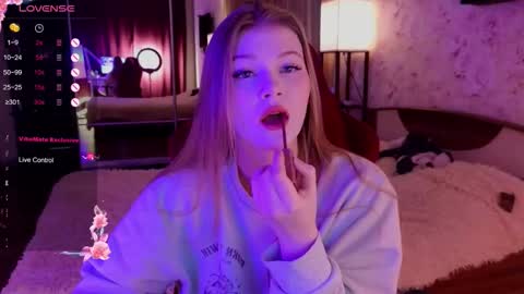 Snapshot of jennykiss11 chatting on 10/17/25, 02:41 your dream online show from 10/17/25, 02:41