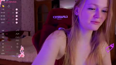 Snapshot of jennykiss11 chatting on 10/19/25, 01:56 your dream online show from 10/19/25, 01:56