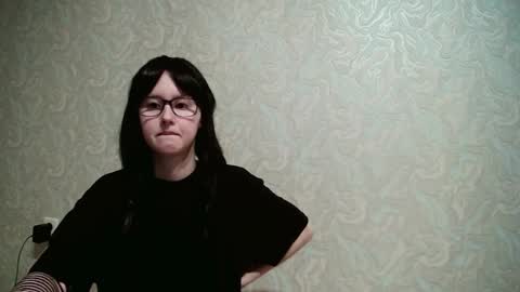 JennyOlset online show from 10/04/25, 02:42