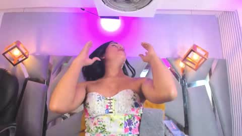 jennyts18 online show from 09/11/25, 07:25