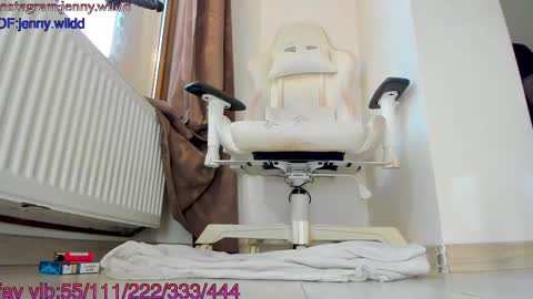 infamous blondiechloe.             Jennyjennywildd online show from 02/20/25, 09:11