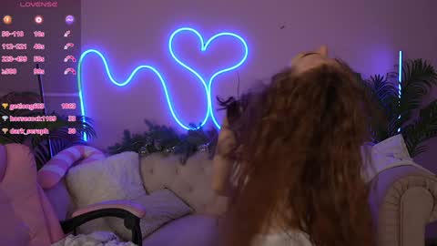 JENNY online show from 01/04/25, 04:55