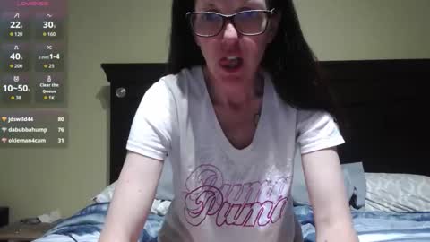 Snapshot of jenroses82 chatting on 05/15/26, 11:23 jenroses82 online show from 05/15/26, 11:23
