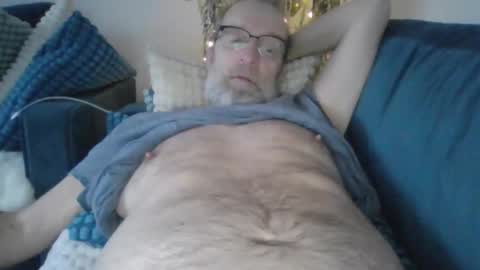 Snapshot of jens19651 chatting on 12/14/25, 08:20 jens19651 online show from 12/14/25, 08:20