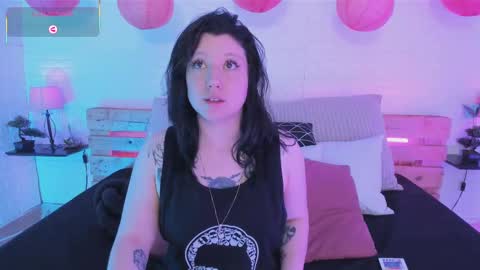 Angela online show from 09/20/25, 11:33