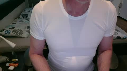 jensiboy1111 online show from 06/14/26, 06:43