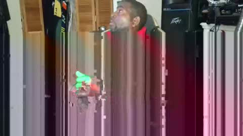 Snapshot of jeremiah0827 chatting on 09/17/25, 01:29 jeremiah0827 online show from 09/17/25, 01:29