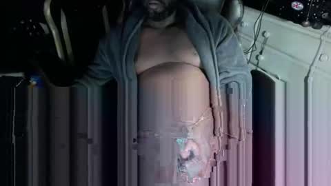 Snapshot of jeremiah0827 chatting on 11/14/25, 12:31 jeremiah0827 online show from 11/14/25, 12:31