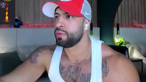 Snapshot of jeremy_harden chatting on 11/18/25, 10:47 Jeremy online show from 11/18/25, 10:47