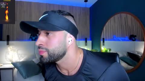 Snapshot of jeremy_harden chatting on 11/20/25, 10:42 Jeremy online show from 11/20/25, 10:42