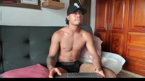 Snapshot of jeremy_wallker chatting on 03/19/26, 09:41 Jeremy online show from 03/19/26, 09:41