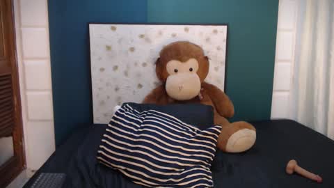 Snapshot of jeremyjones_ chatting on 09/11/25, 04:56 EROS DEL REY online show from 09/11/25, 04:56