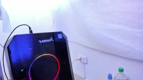 Jeremy online show from 10/24/25, 03:03