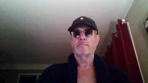Snapshot of jerflor chatting on 01/18/26, 05:06 jerflor online show from 01/18/26, 05:06