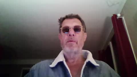 Snapshot of jerflor chatting on 03/17/26, 01:43 jerflor online show from 03/17/26, 01:43