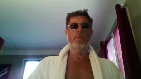 Snapshot of jerflor chatting on 05/04/26, 03:52 jerflor online show from 05/04/26, 03:52