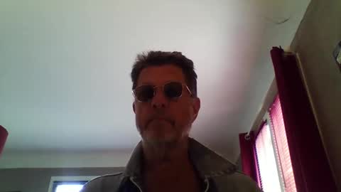 Snapshot of jerflor chatting on 05/06/26, 01:05 jerflor online show from 05/06/26, 01:05