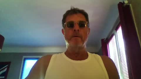 Snapshot of jerflor chatting on 06/13/26, 04:16 jerflor online show from 06/13/26, 04:16