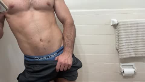 Snapshot of jerknchill_ chatting on 10/14/25, 04:19 jerknchill_ online show from 10/14/25, 04:19