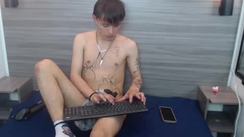 Snapshot of jerom_xx chatting on 09/30/25, 08:25 Jerom xx online show from 09/30/25, 08:25