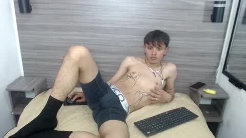 Snapshot of jerom_xx chatting on 10/08/25, 08:17 Jerom xx online show from 10/08/25, 08:17