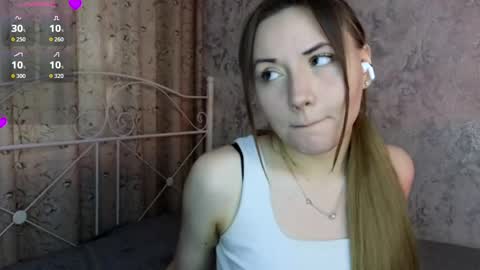 Snapshot of jerrimeyer chatting on 05/19/26, 12:33 Lily online show from 05/19/26, 12:33
