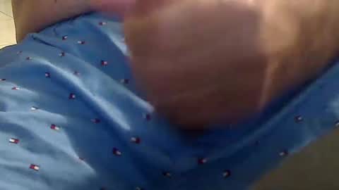 jerryb19027 online show from 10/17/25, 05:10