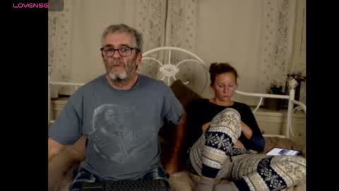 Snapshot of jerryfan239 chatting on 12/03/25, 04:20 jerryfan239 online show from 12/03/25, 04:20