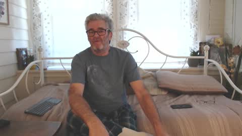 Snapshot of jerryfan239 chatting on 12/16/25, 08:03 jerryfan239 online show from 12/16/25, 08:03