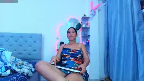 JESICA online show from 10/20/25, 01:06