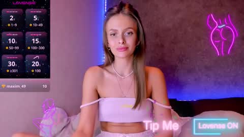 Jess online show from 09/18/25, 09:39