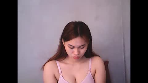 Snapshot of jessa_21 chatting on 02/26/25, 02:04 jessa_21 online show from 02/26/25, 02:04