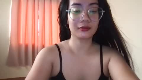Snapshot of jessalicious_143 chatting on 10/28/25, 03:32 Jessa online show from 10/28/25, 03:32
