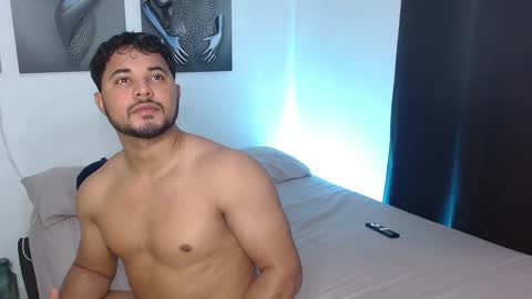 Snapshot of jessdant_luv chatting on 01/11/25, 04:38 Hello we are Jesse and Dante. online show from 01/11/25, 04:38
