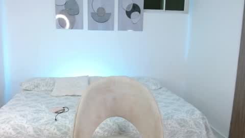 Hello we are Jesse and Dante. online show from 05/25/26, 11:55