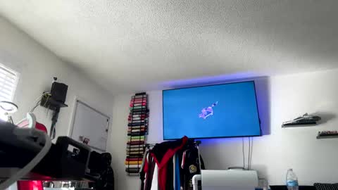 Snapshot of jesselopezcali chatting on 01/13/25, 05:02 Hungjessy online show from 01/13/25, 05:02