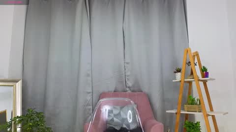 bella  adams online show from 12/17/24, 11:49