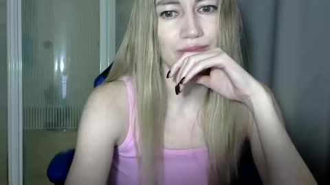 JessFox1 online show from 12/31/24, 01:04
