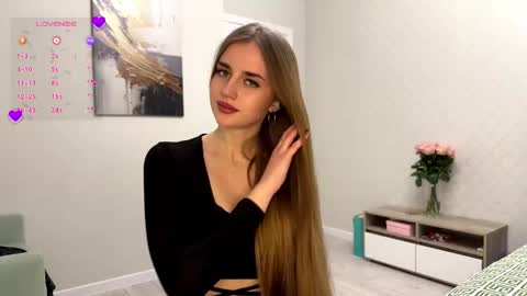 Jessica hot online show from 12/19/25, 05:42