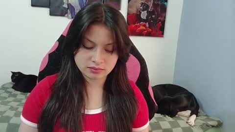 Jessica gomez online show from 10/26/25, 10:04