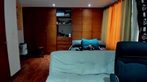 jessica_rabbit777_ online show from 01/31/25, 09:48