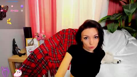 Snapshot of jessica_tiny chatting on 03/05/25, 02:03 Jessica online show from 03/05/25, 02:03