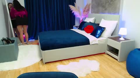 jessicaevanse online show from 09/19/25, 10:05