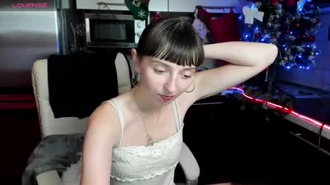 Snapshot of jessicaforris chatting on 12/10/24, 01:33 jessicaforris online show from 12/10/24, 01:33