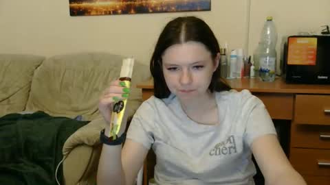 Snapshot of jessicaholland1 chatting on 06/03/26, 07:08 jessicaholland1 online show from 06/03/26, 07:08