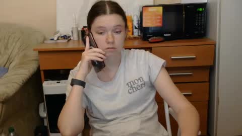 Snapshot of jessicaholland1 chatting on 07/14/26, 05:40 jessicaholland1 online show from 07/14/26, 05:40