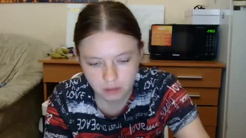 Snapshot of jessicaholland1 chatting on 07/20/26, 06:54 jessicaholland1 online show from 07/20/26, 06:54