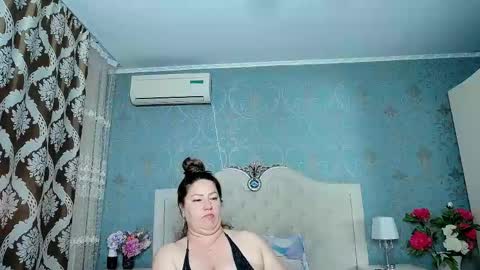 single mommy online show from 05/19/26, 03:57