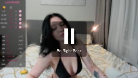 Snapshot of jessicamooon chatting on 10/27/25, 04:33 JessicaMooon online show from 10/27/25, 04:33