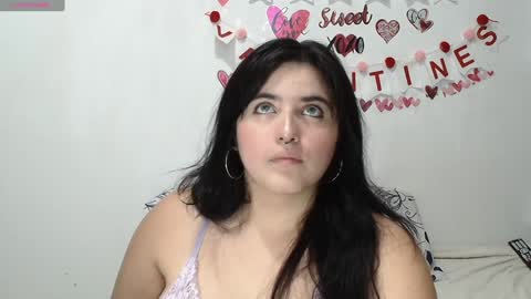 jessicared18 online show from 02/08/25, 10:50